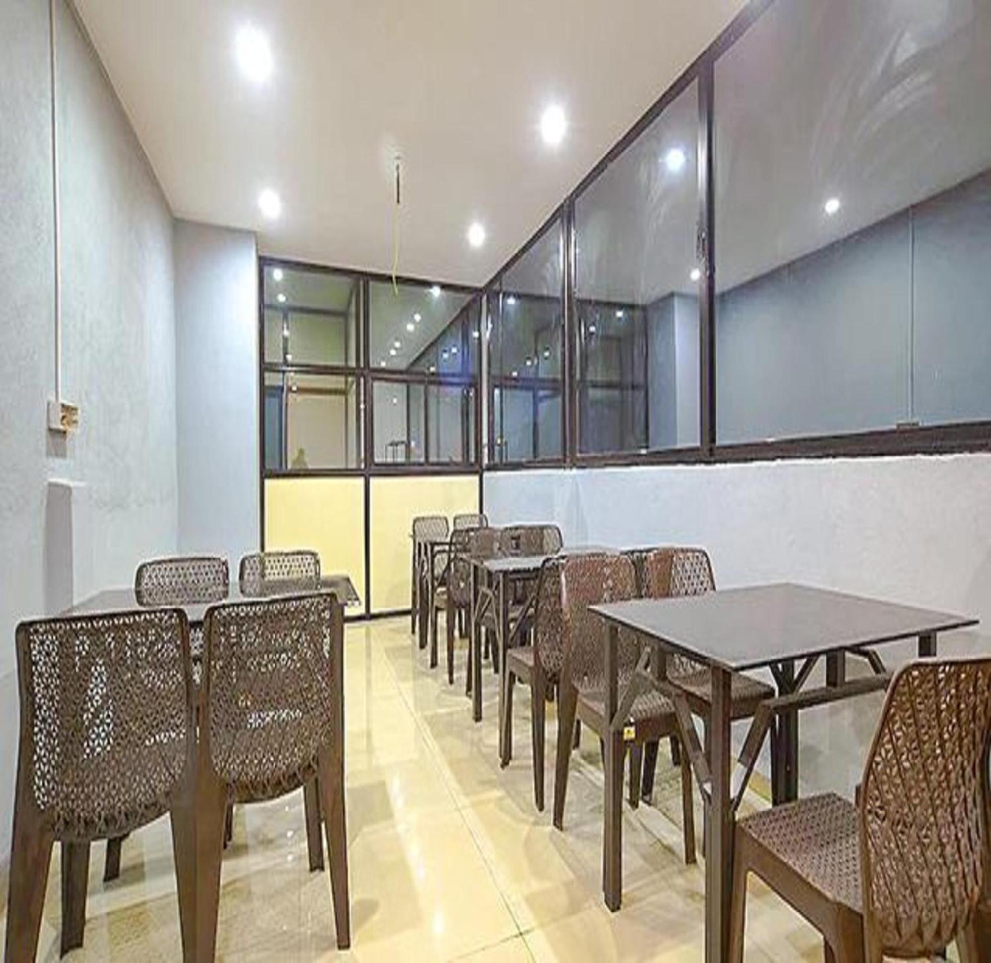 Hrg Destiny Hotels 54 Indore Extérieur photo